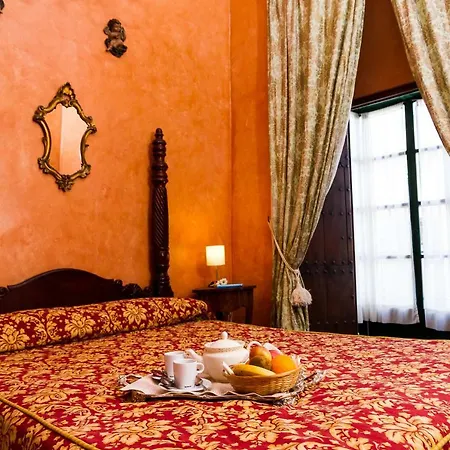 Hotel Granados Palacio Boutique 2*