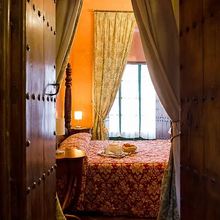 Hotel Granados Palacio Boutique 2*